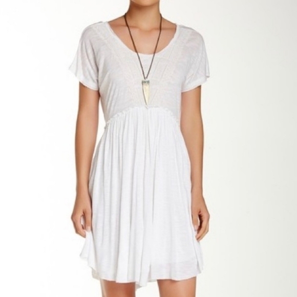 Billabong Womens Boho Embroidered Details White Dress sz M - Picture 1 of 10